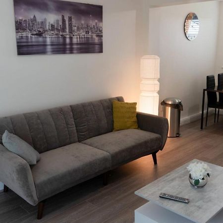 Gorgeous Ground Floor Apartment + Free Parking 曼彻斯特 外观 照片