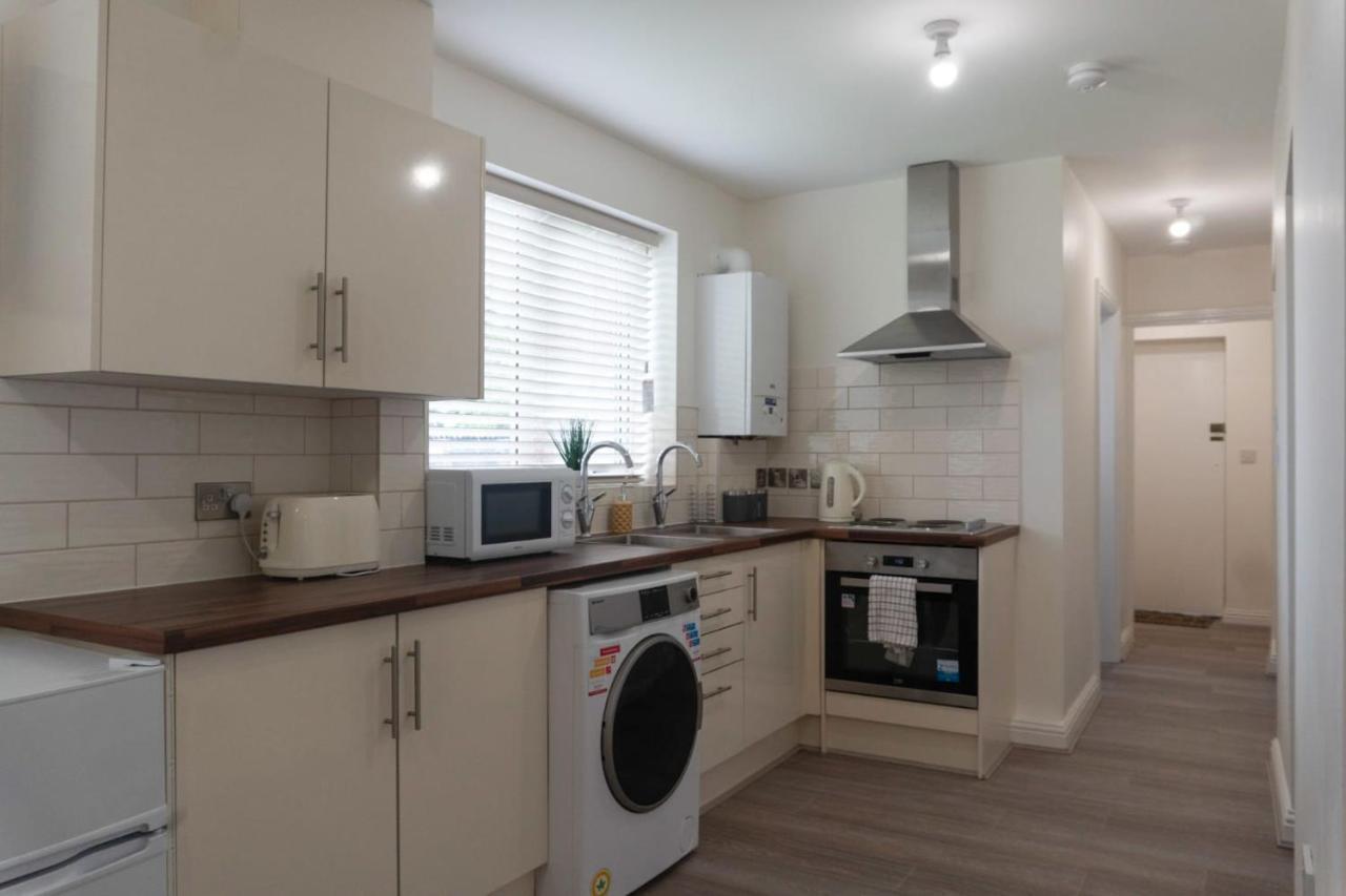 Gorgeous Ground Floor Apartment + Free Parking 曼彻斯特 外观 照片