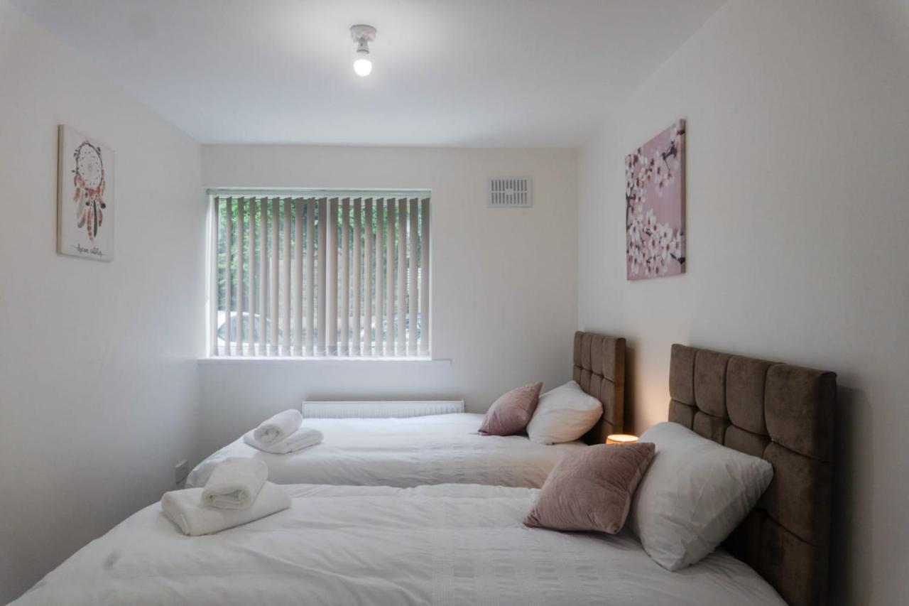 Gorgeous Ground Floor Apartment + Free Parking 曼彻斯特 外观 照片